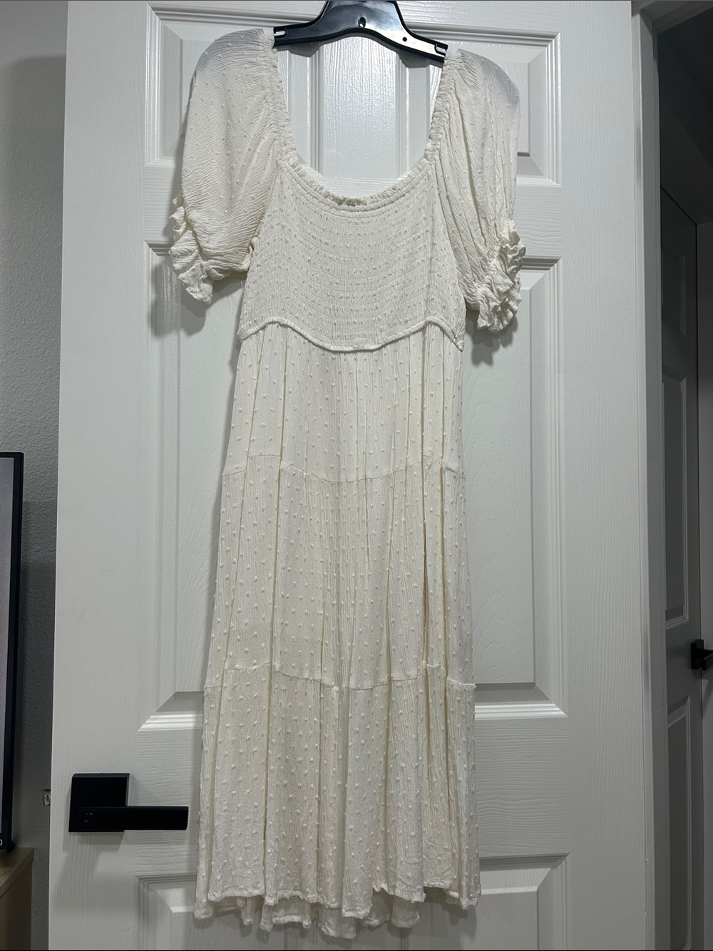 mittoshop Cream Swiss Dot Midi Dress with Puff Sleeves
